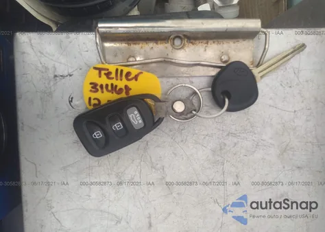 2012 Hyundai Elantra Gls from USA, damaged, VIN 5NPDH4AE5CH106379